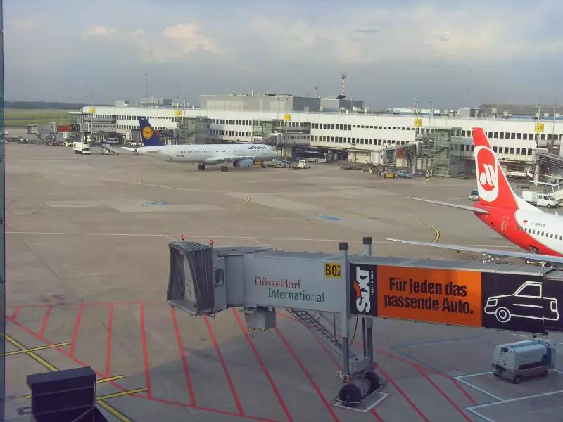Fluhjafen Düsseldorf International